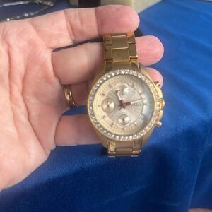 Vintage Fossil Gold-Tone Bracelet Watch Rhinestone at face and around face